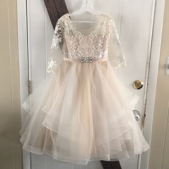 Size 8 formal pageant tule dress with 3/4 lace sheer sleeves Kids